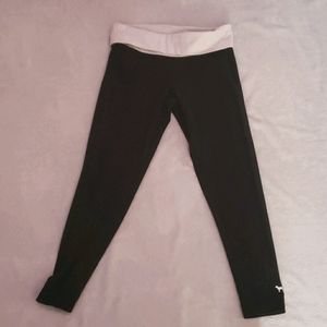 Victoria's Secret PINK Capri Yoga Leggings
